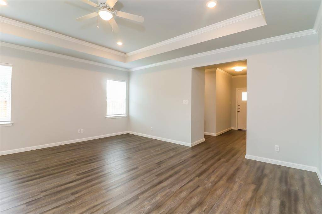 Cleburne, TX 76031,78 Tremont Street