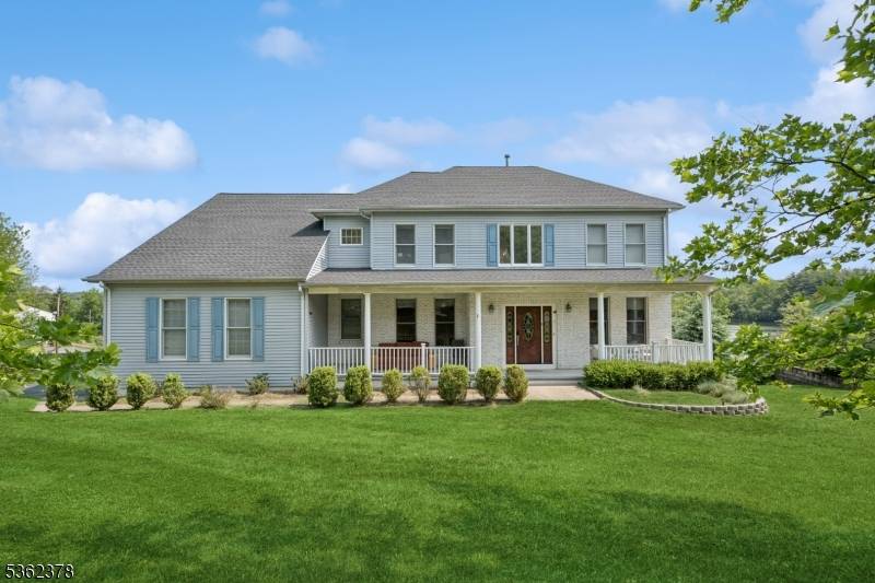 7 Cranberry Ct, North Haledon Boro, NJ 07508