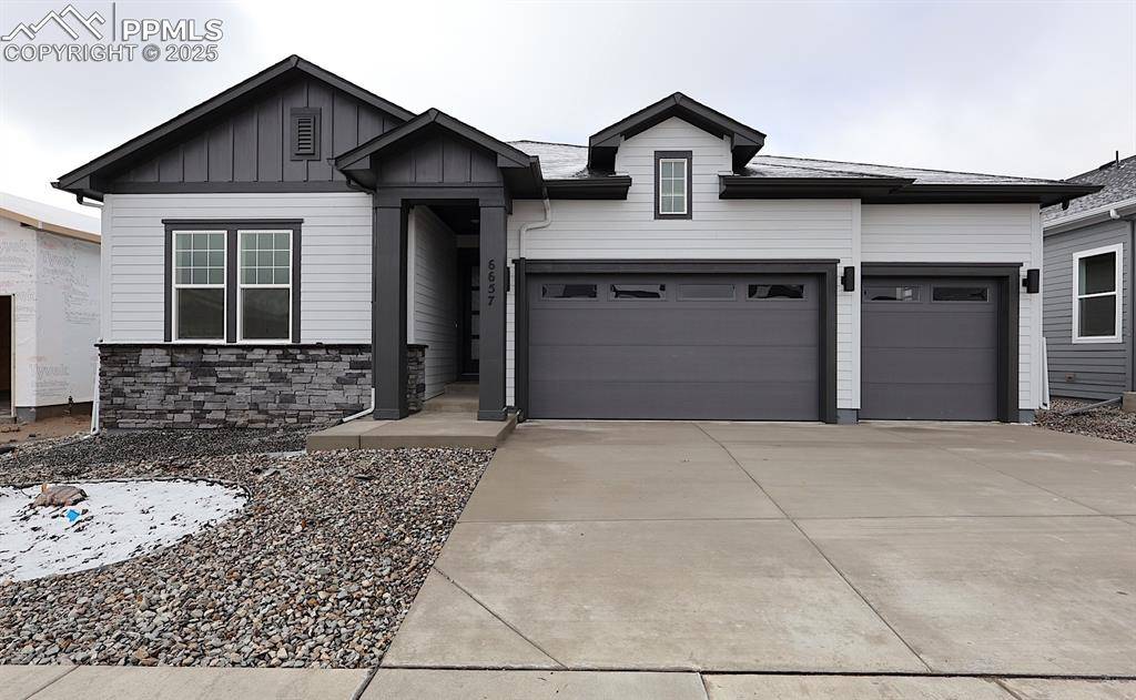 6657 Thimble CT, Colorado Springs, CO 80924