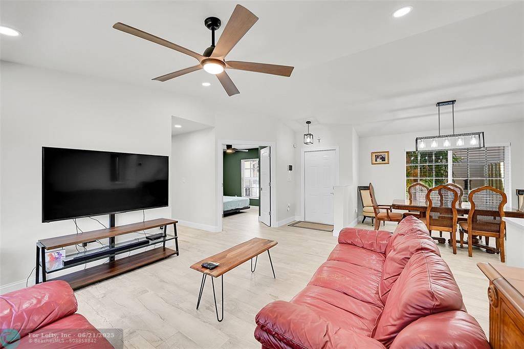 Sunrise, FL 33323,12653 NW 15th St