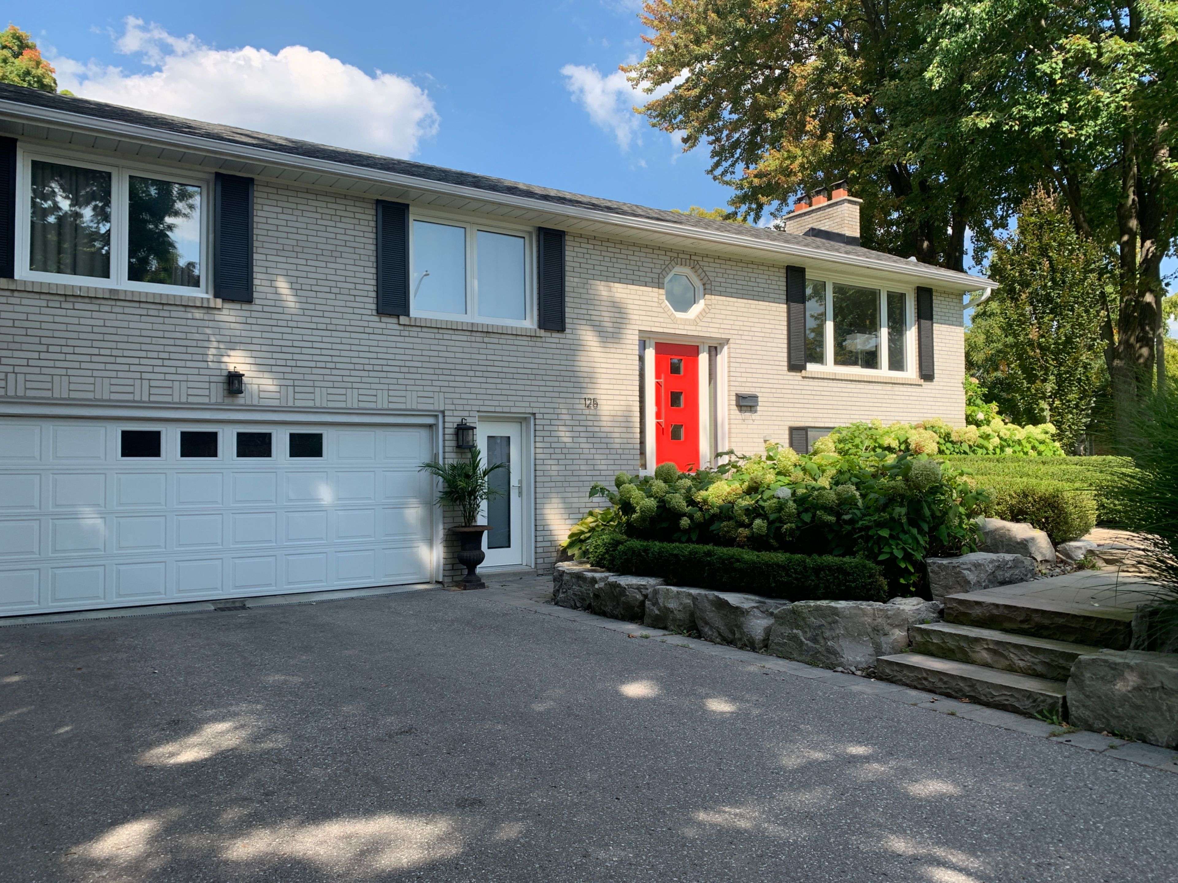 125 Laverock AVE, Richmond Hill, ON L4C 4J8