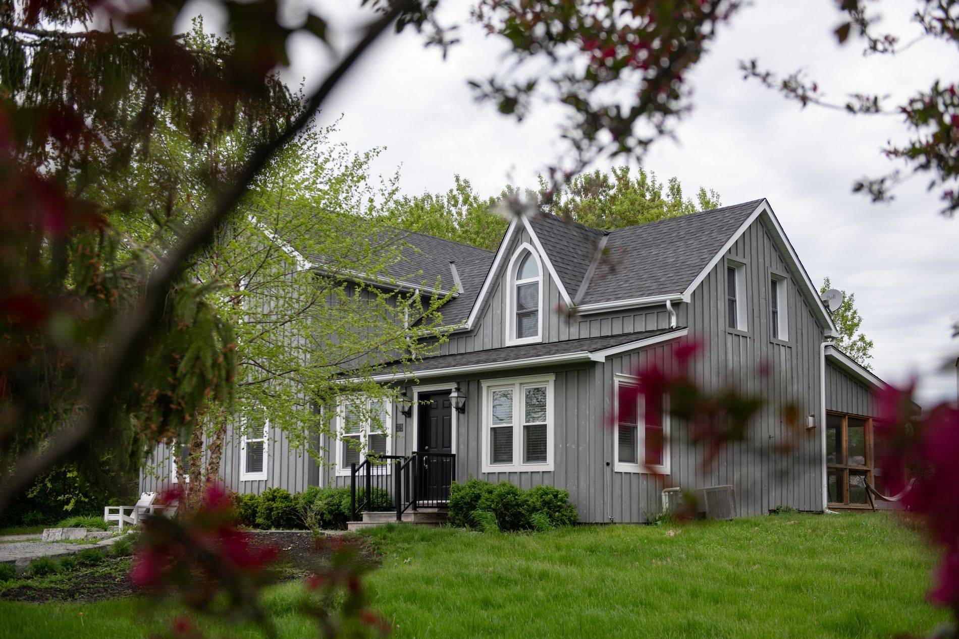 25 Stanley ST, Prince Edward County, ON K0K 1G0