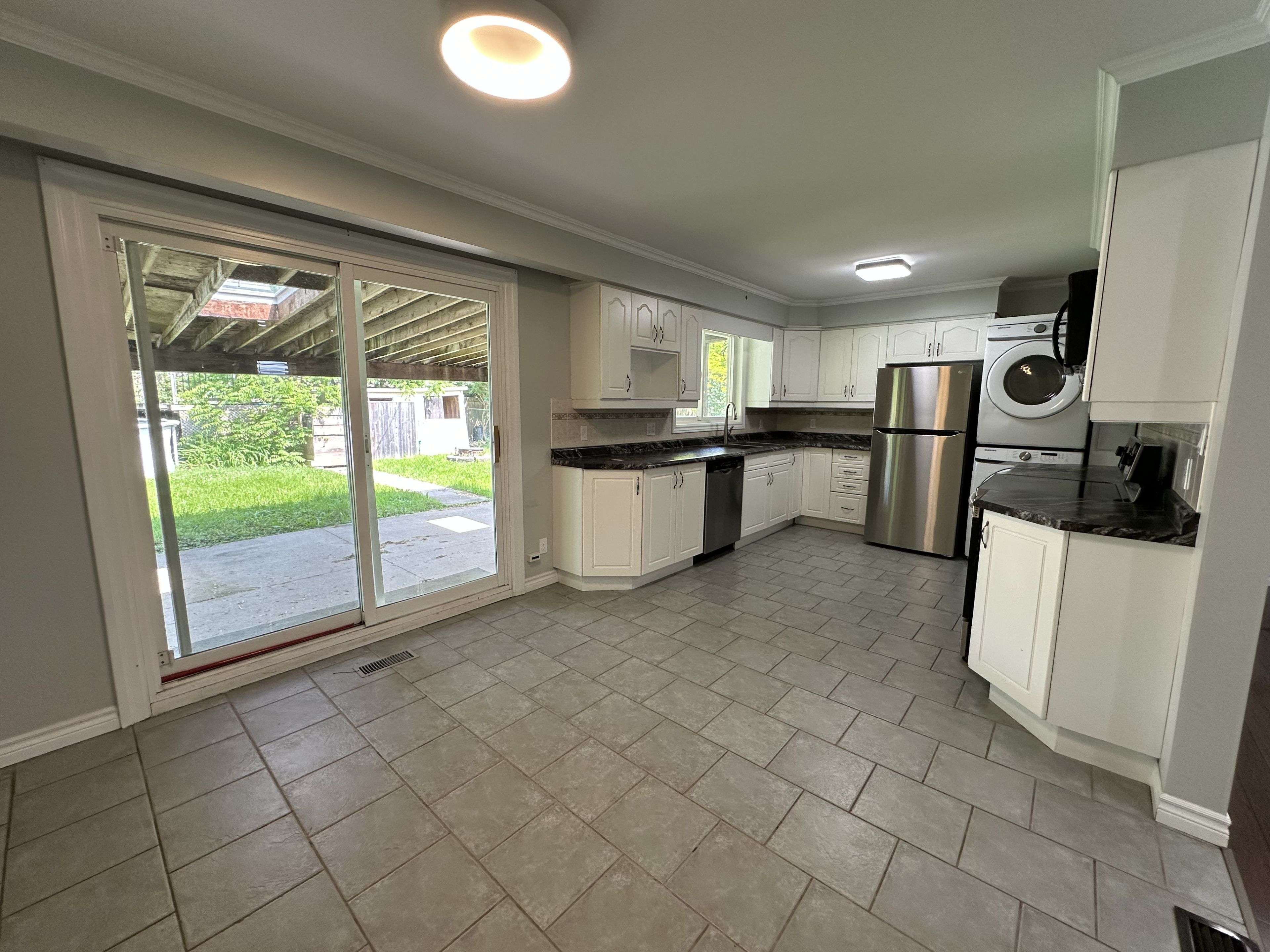 Welland, ON L3C 2T6,182 WILLSON RD #MAIN