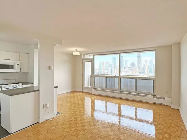 666 Spadina AVE #PH4, Toronto C01, ON M5S 2H8