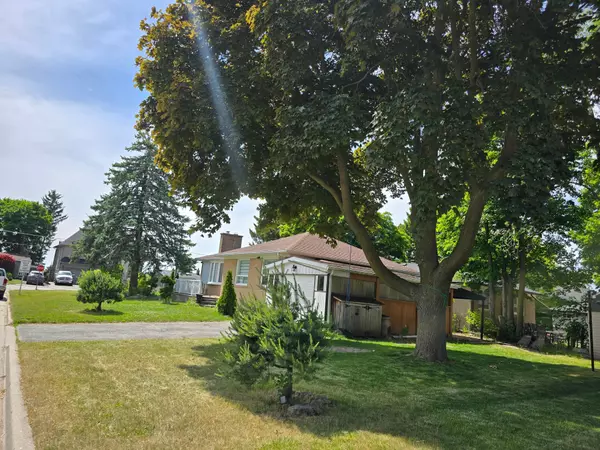 Richmond Hill, ON L4C 1R9,283 Paliser CRES S
