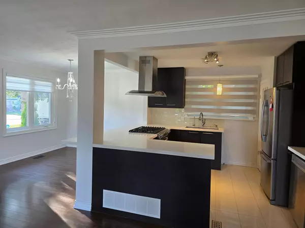 Richmond Hill, ON L4C 1R9,283 Paliser CRES S
