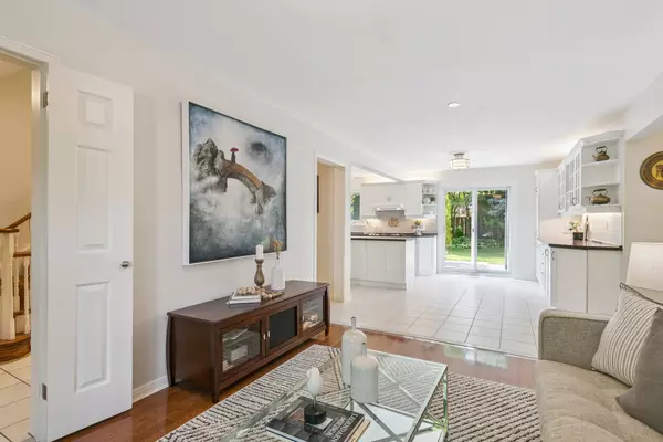 Mississauga, ON L5H 1X8,1267 Crestdale RD