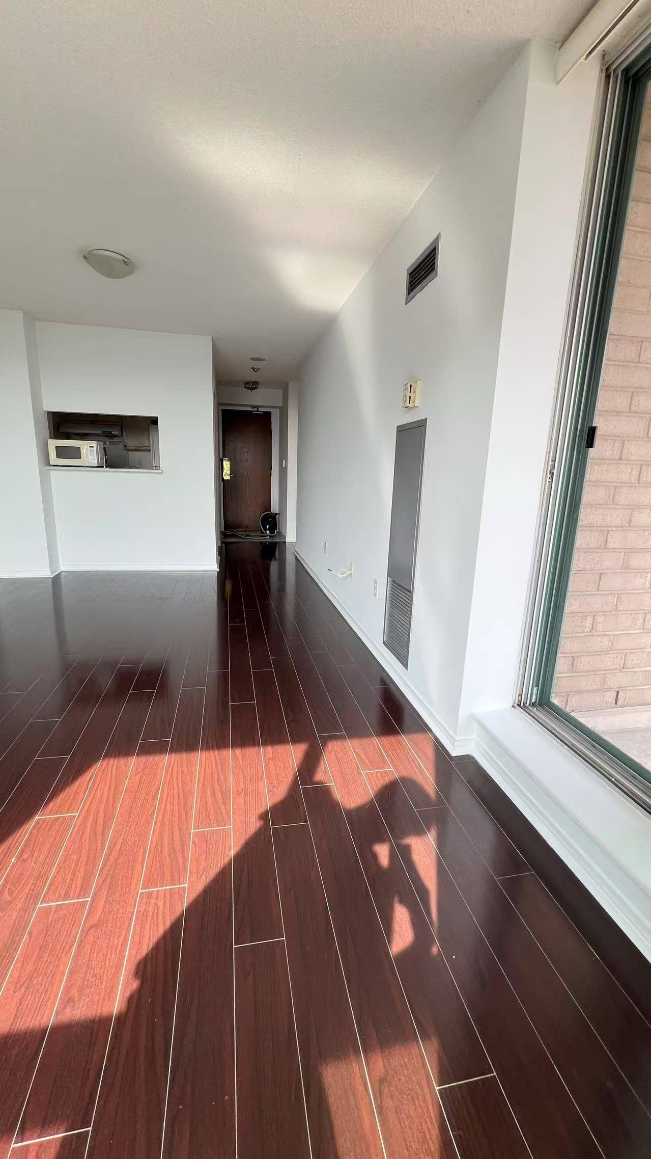 Toronto C14, ON M2M 4L9,1 Pemberton AVE #1605