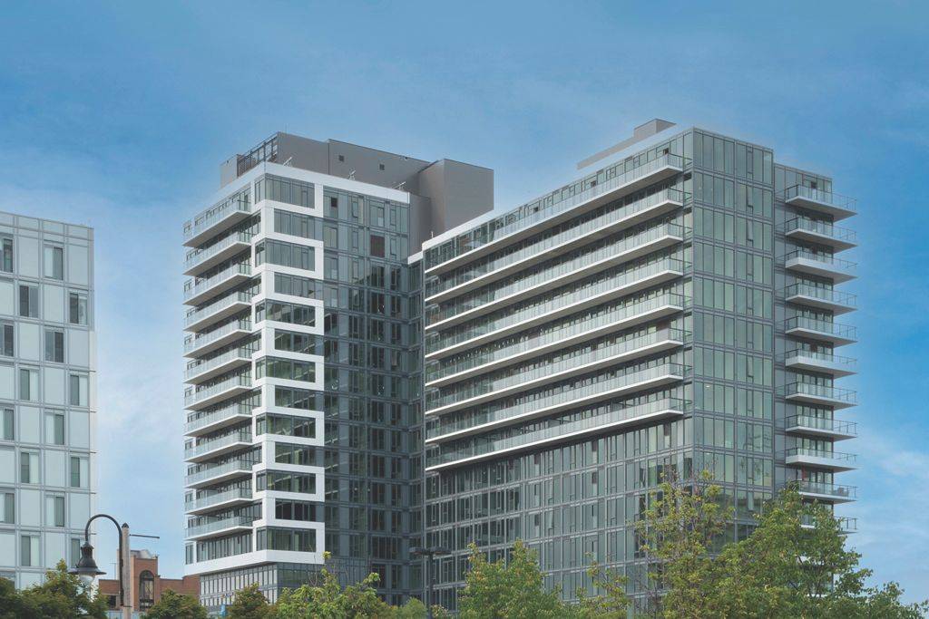 Oshawa, ON L1G 0E6,80 Bond ST E #717