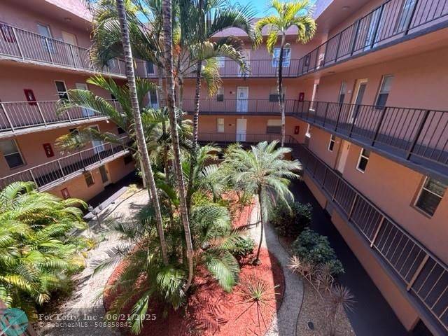2861 Somerset Dr  #312, Lauderdale Lakes, FL 33311