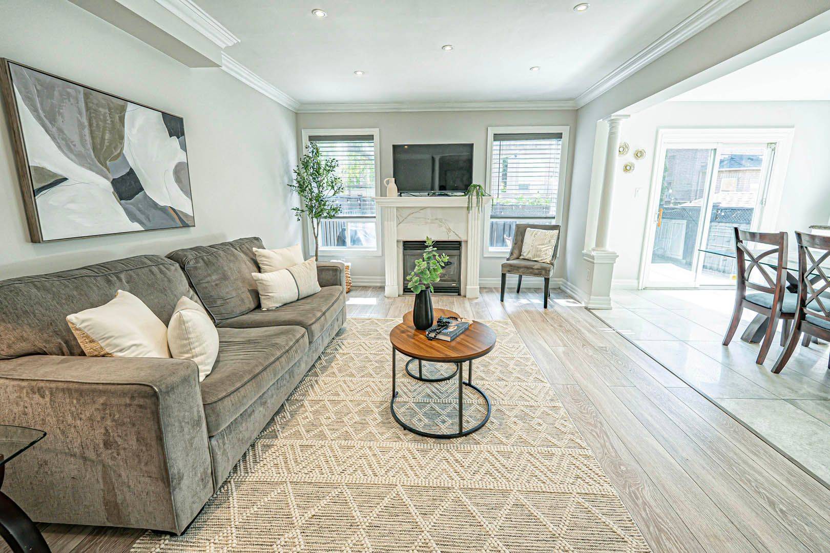 Vaughan, ON L4H 2G7,298 Hawkview BLVD
