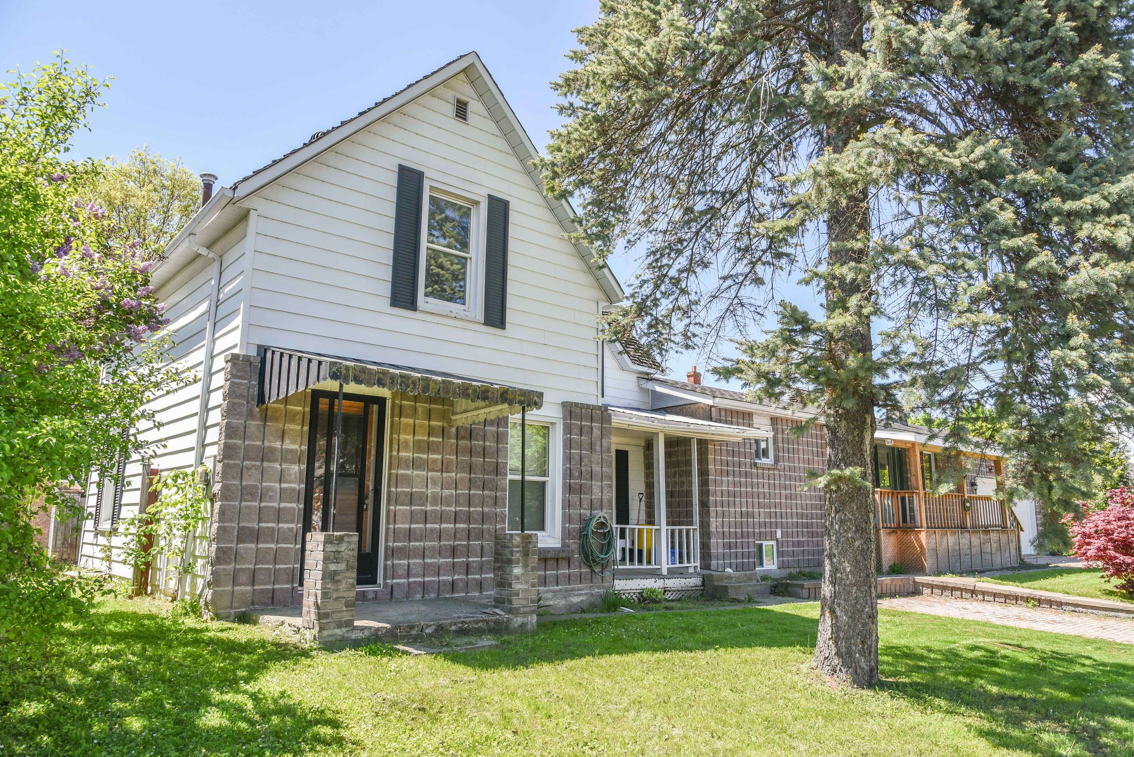 Pembroke, ON K8A 1M7,460 Maple AVE S