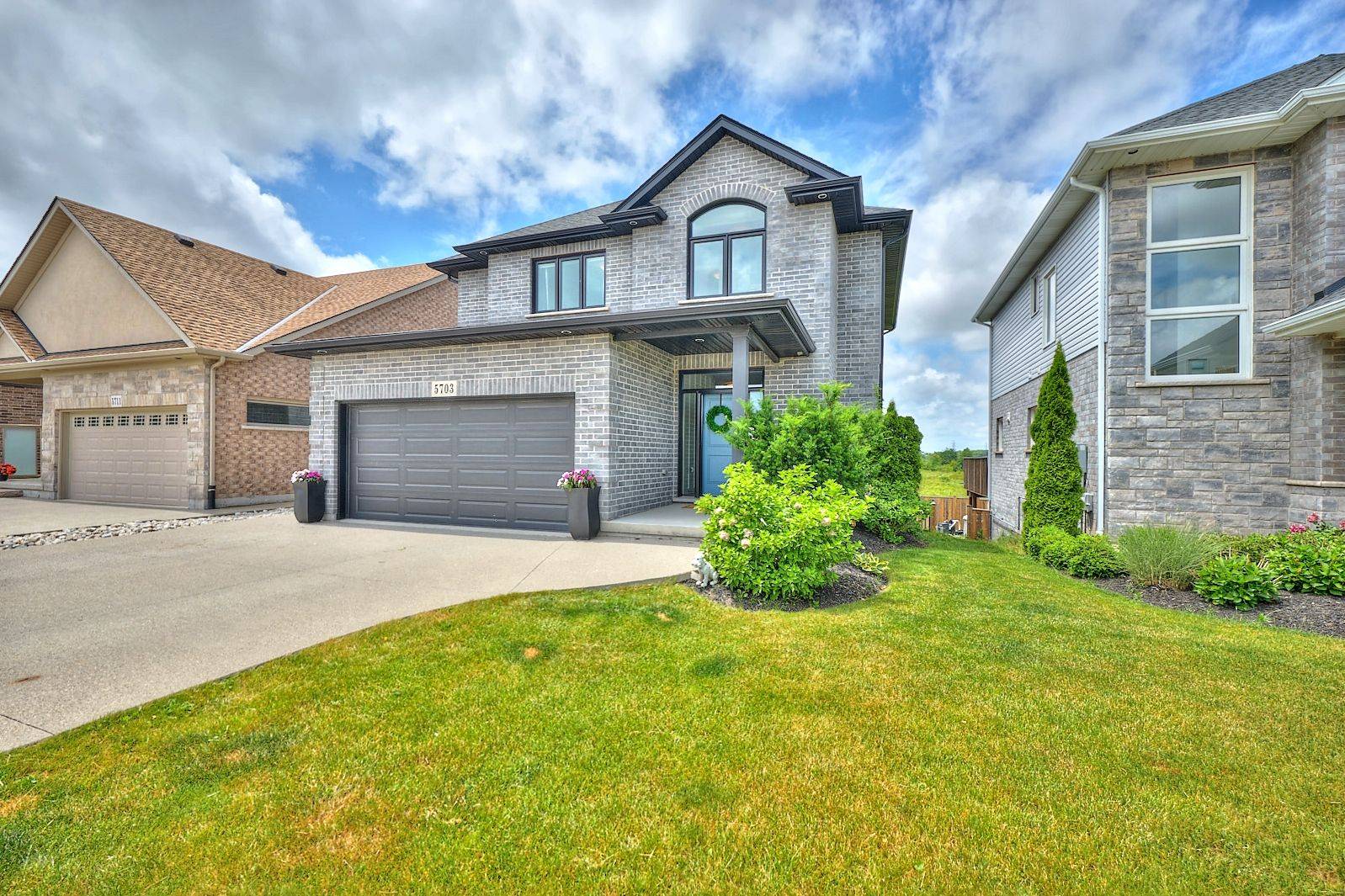 5703 Osprey AVE, Niagara Falls, ON L2H 0M2