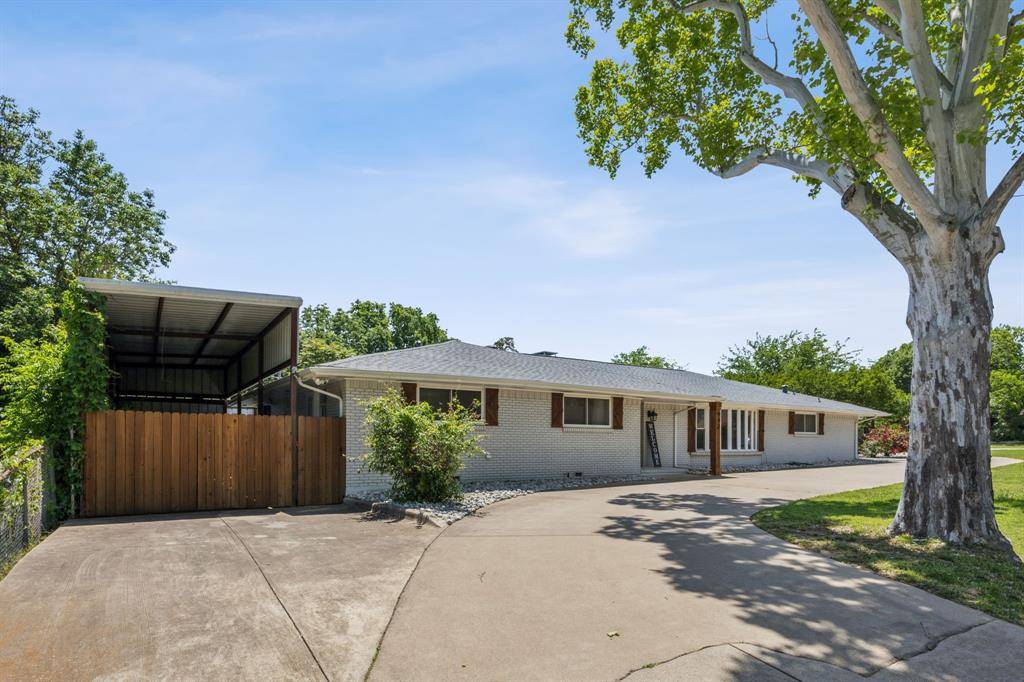 Dallas, TX 75224,942 Channing Circle