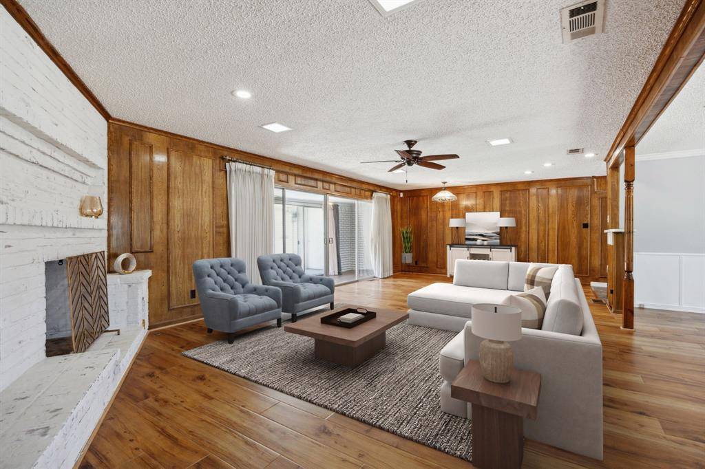 Dallas, TX 75224,942 Channing Circle