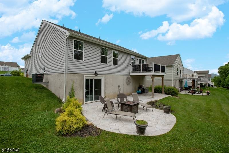 Hardyston Twp., NJ 07419,8 Devon Ct