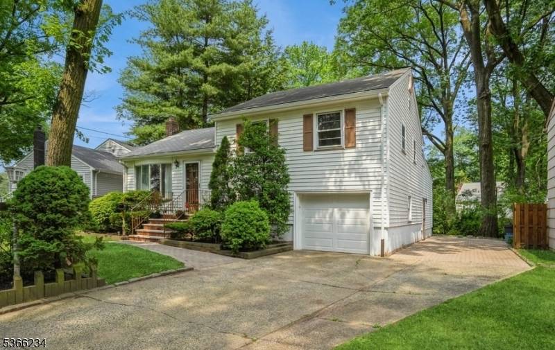856 Colonial Arms Rd, Union Twp., NJ 07083