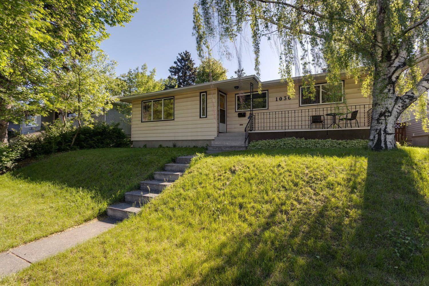 Calgary, AB T2E4V1,1036 17 ST Northeast