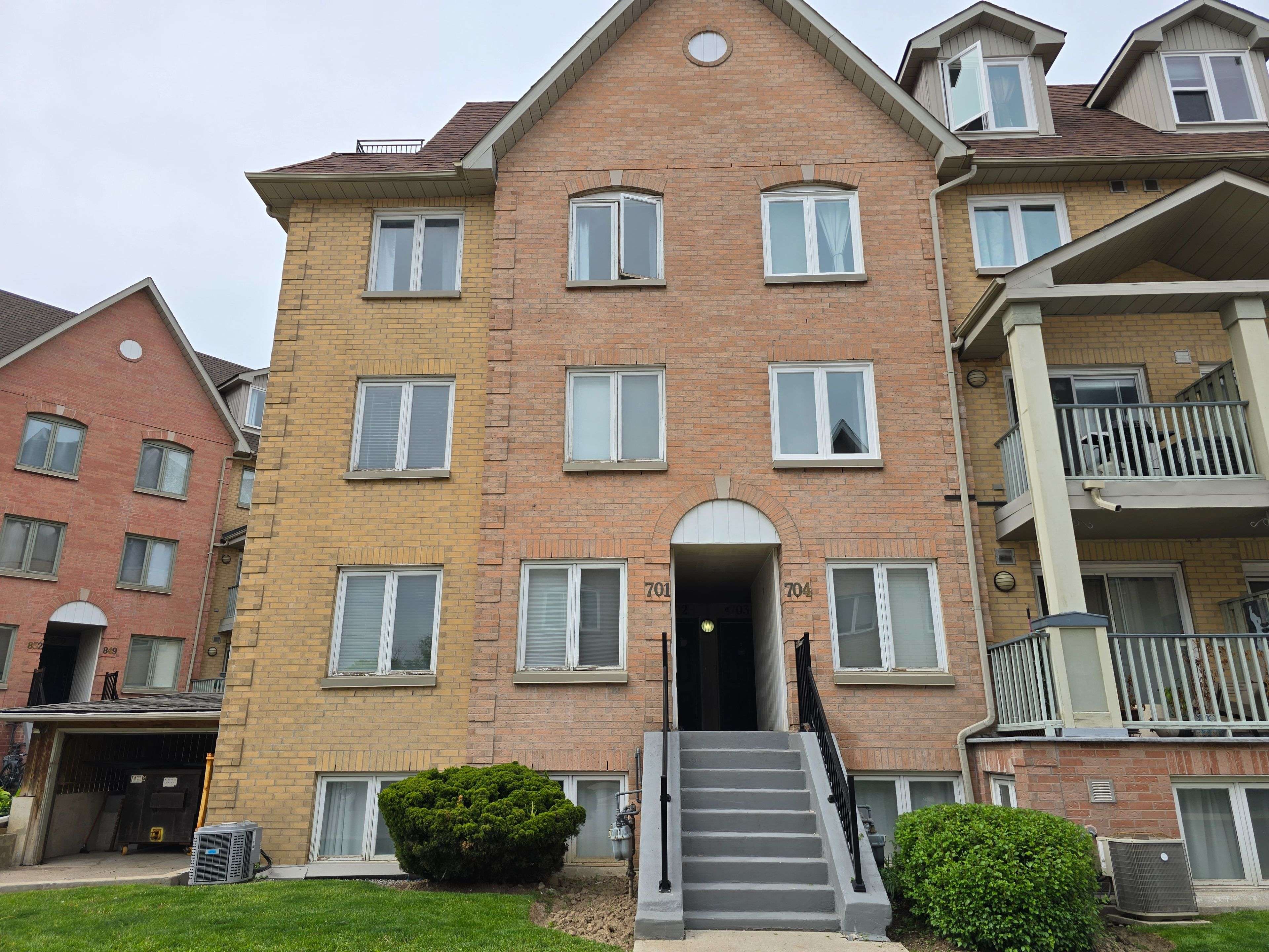 Richmond Hill, ON L4C 0H9