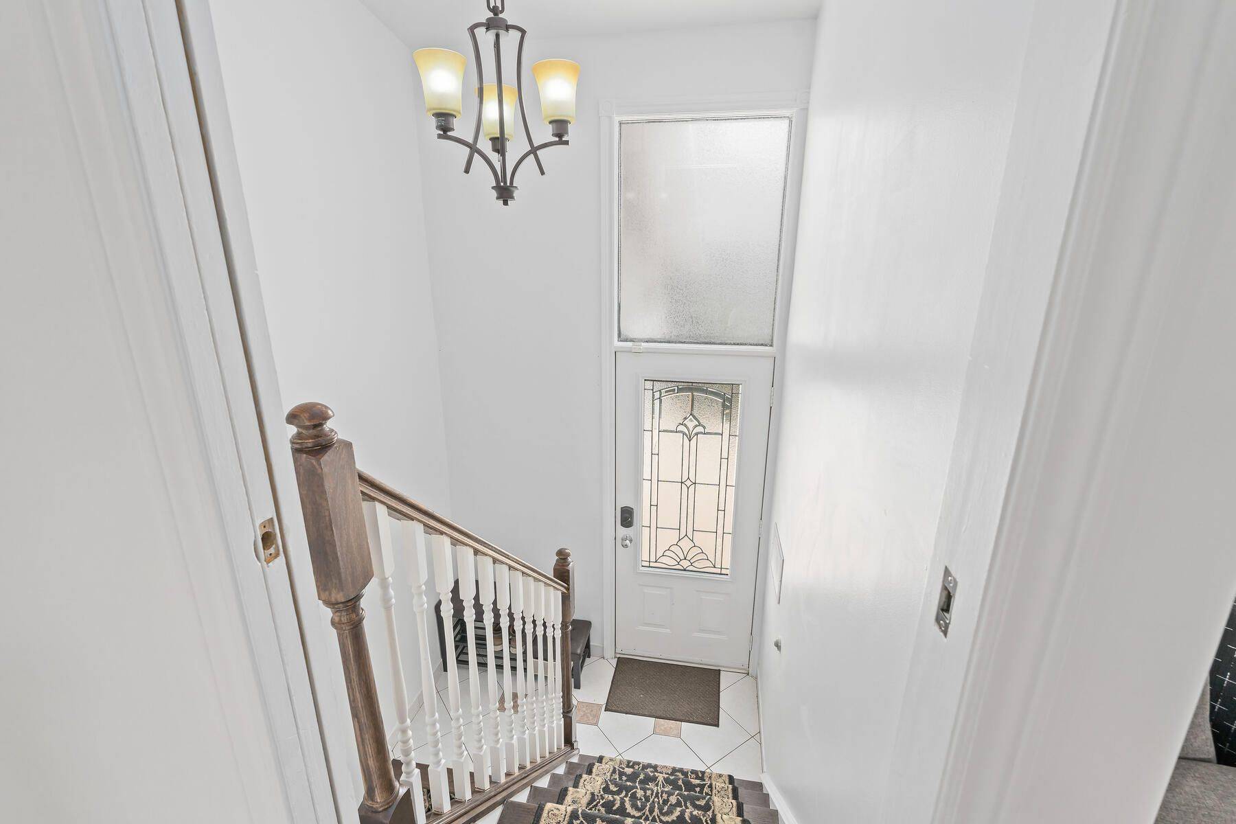 Brampton, ON L6Y 2B1,23 Stanley CT