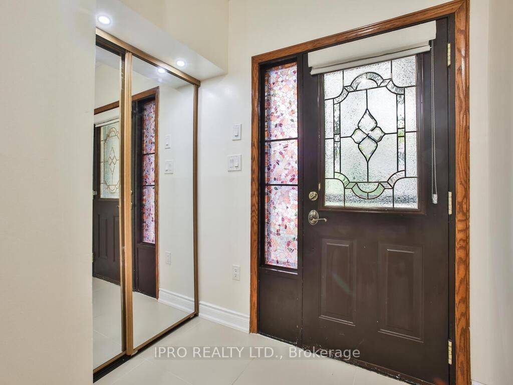 Mississauga, ON L4Z 1H1,485 Meadows BLVD #30