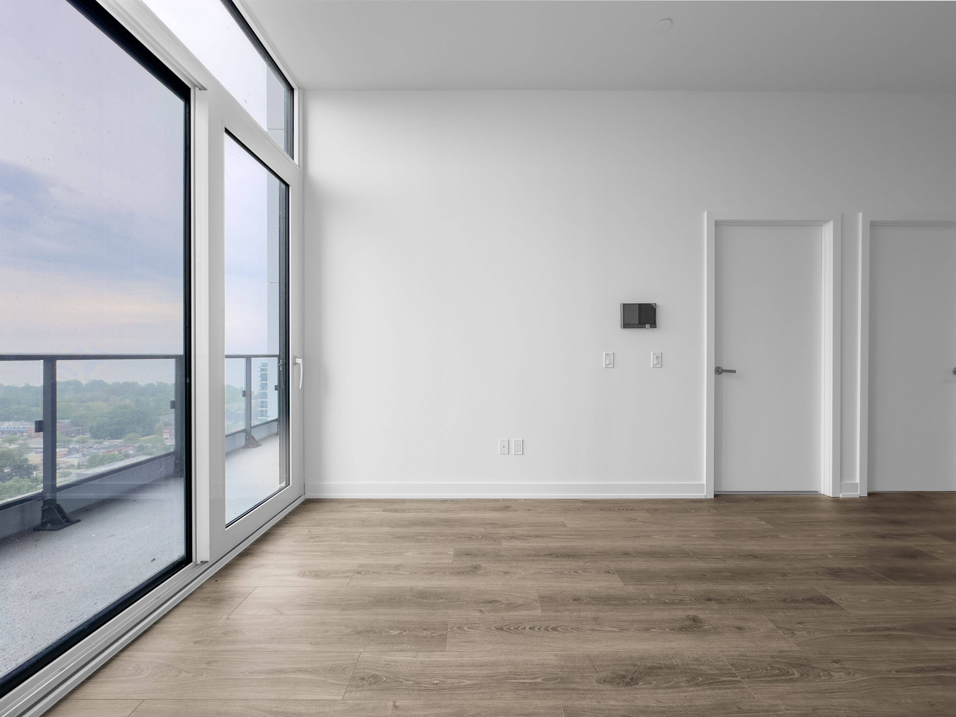 Mississauga, ON L5G 0E1,28 Ann ST #2210