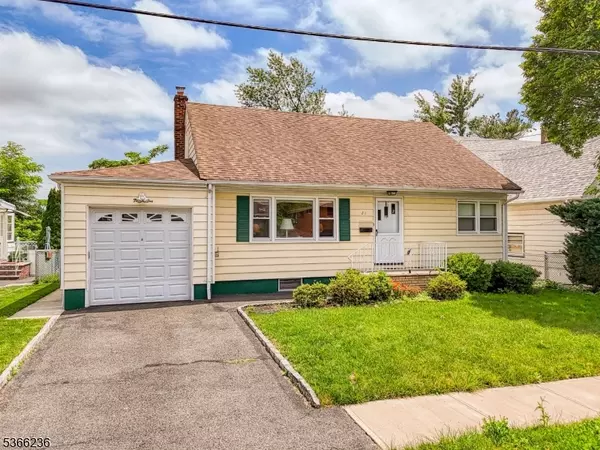 21 Academy Ter, Linden City, NJ 07036