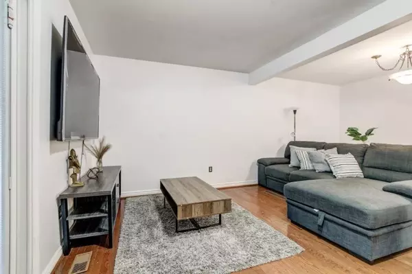 London East, ON N6B 2C1,561 Princess AVE #2