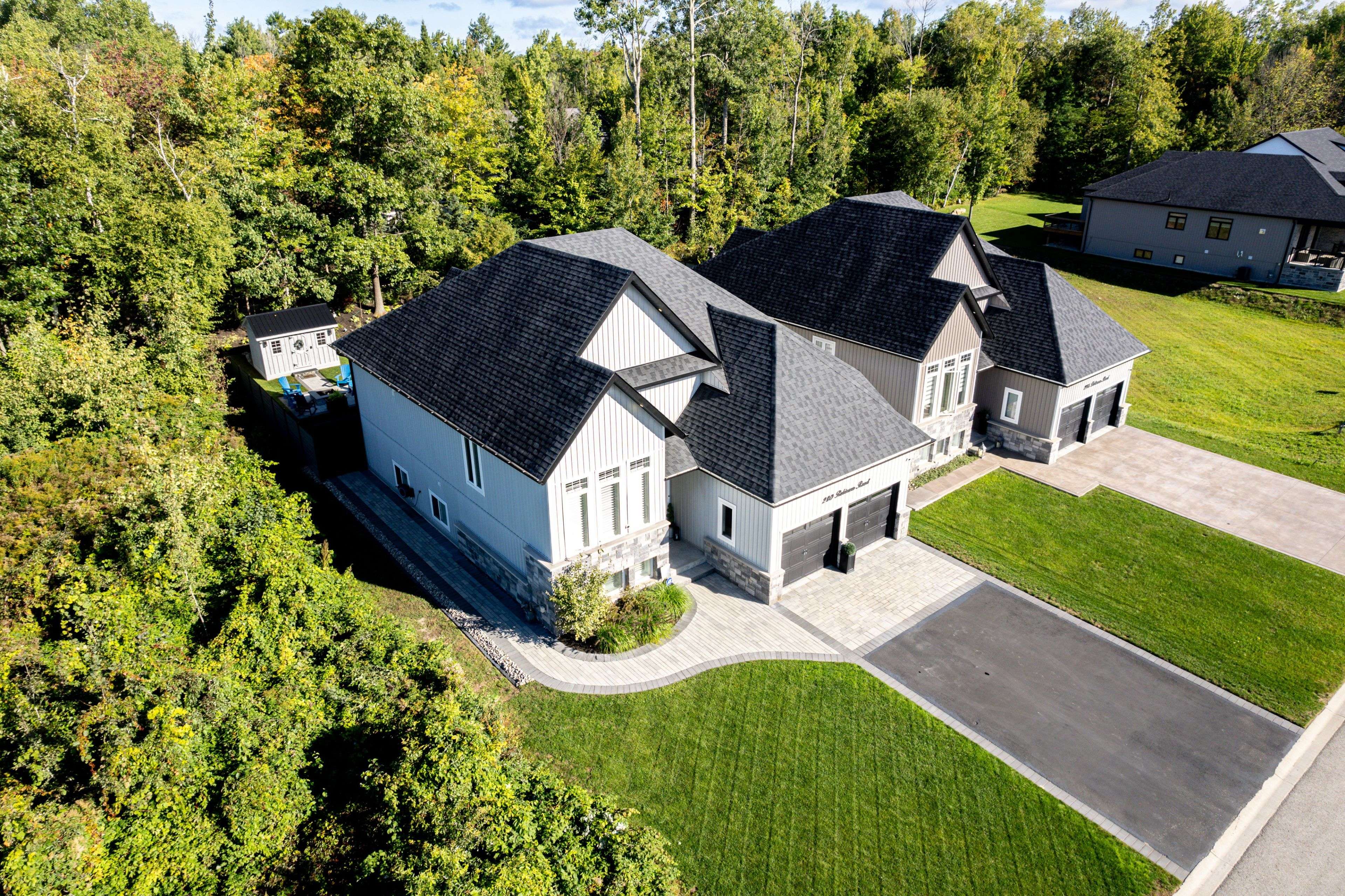 Wasaga Beach, ON L9Z 3A4,280 Robinson RD