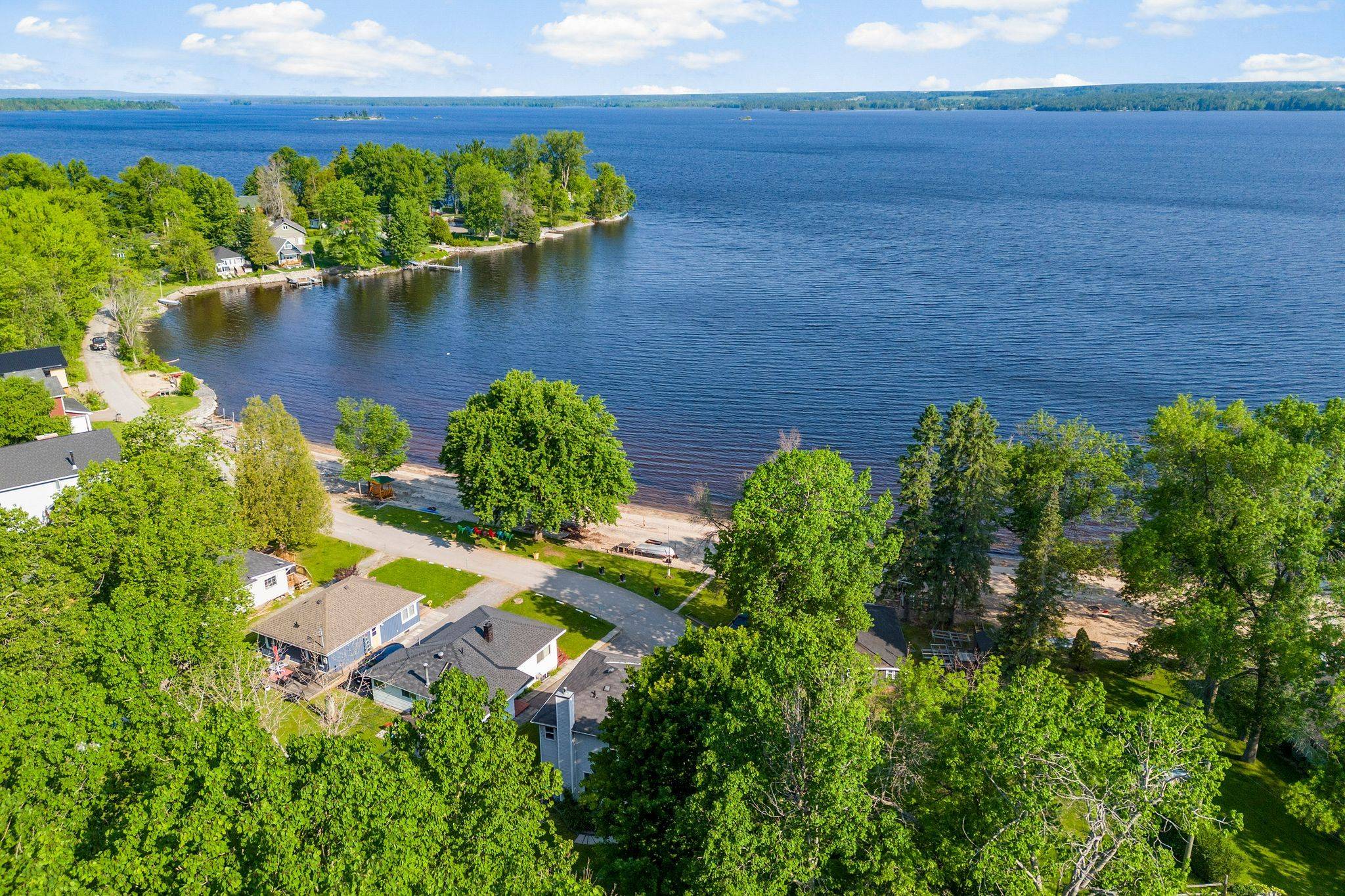 Mcnab/braeside, ON K0A 1G0,813 Archibald ST
