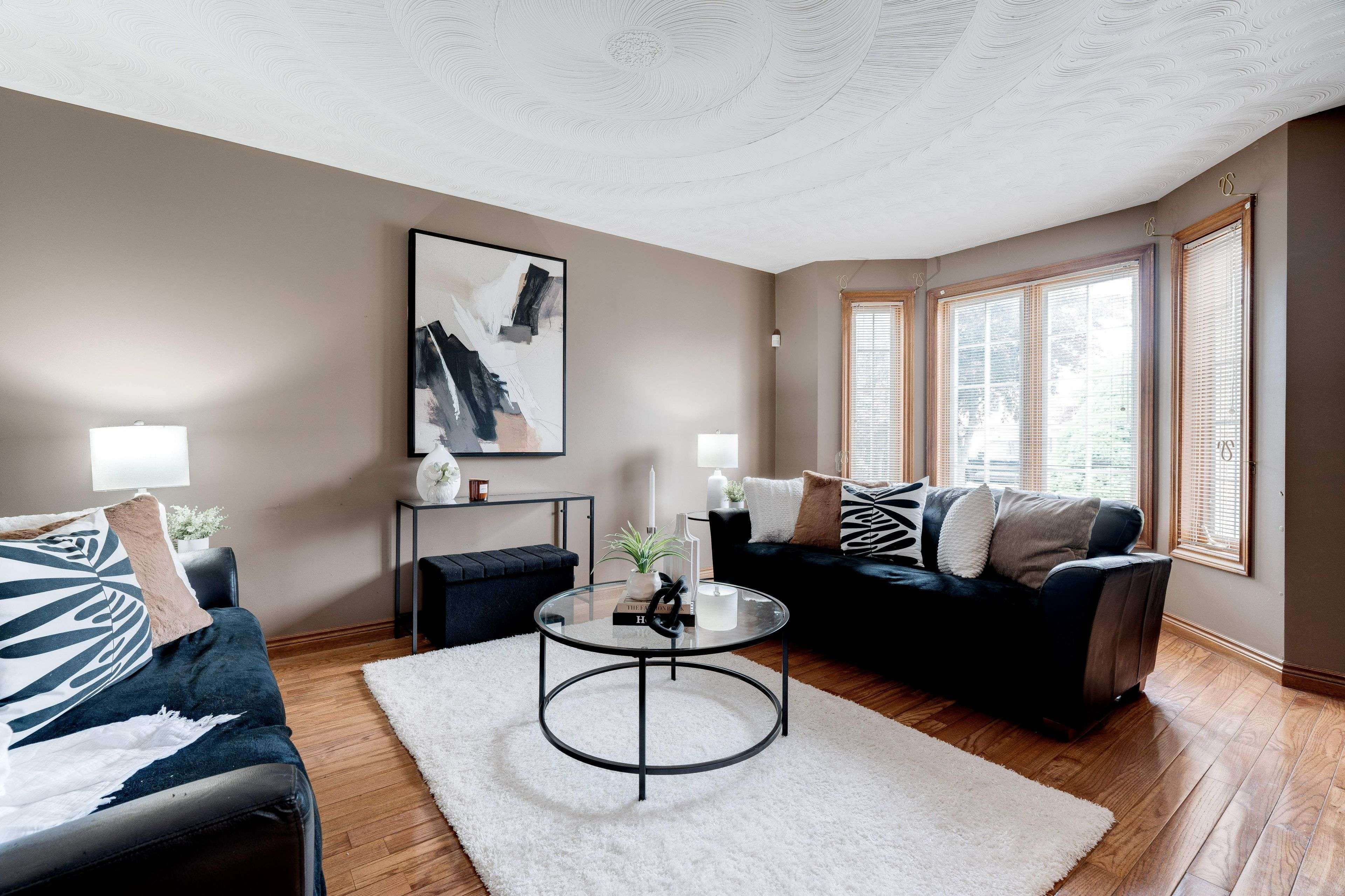 Hamilton, ON L8E 5E6,9 Sugarberry CT