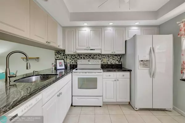 1211 Bahama Bnd #C1, Coconut Creek, FL 33066