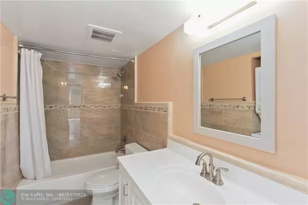 Coral Springs, FL 33065,4156 NW 90th Ave #104