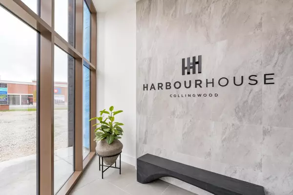 Collingwood, ON L9Y 1C3,31 Huron ST #412