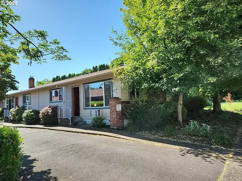 36 SE 52ND AVE, Portland, OR 97215
