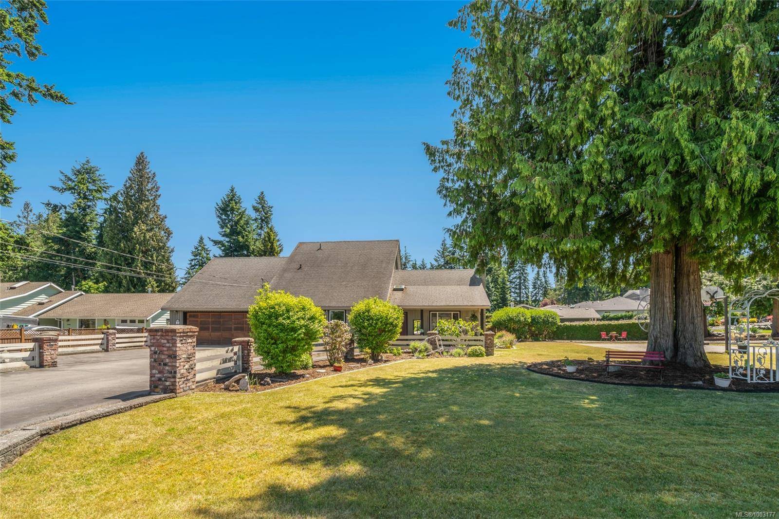 1800 Craig Dr, Nanoose Bay, BC V0R 2R0