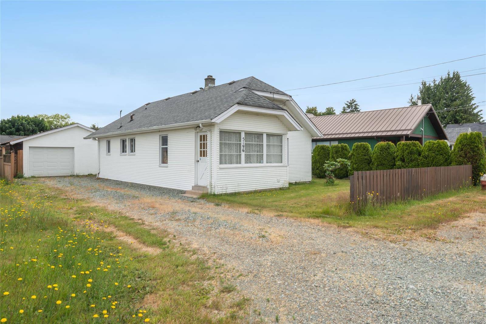 5196 Heaslip Rd, Port Alberni, BC V9Y 6Z9