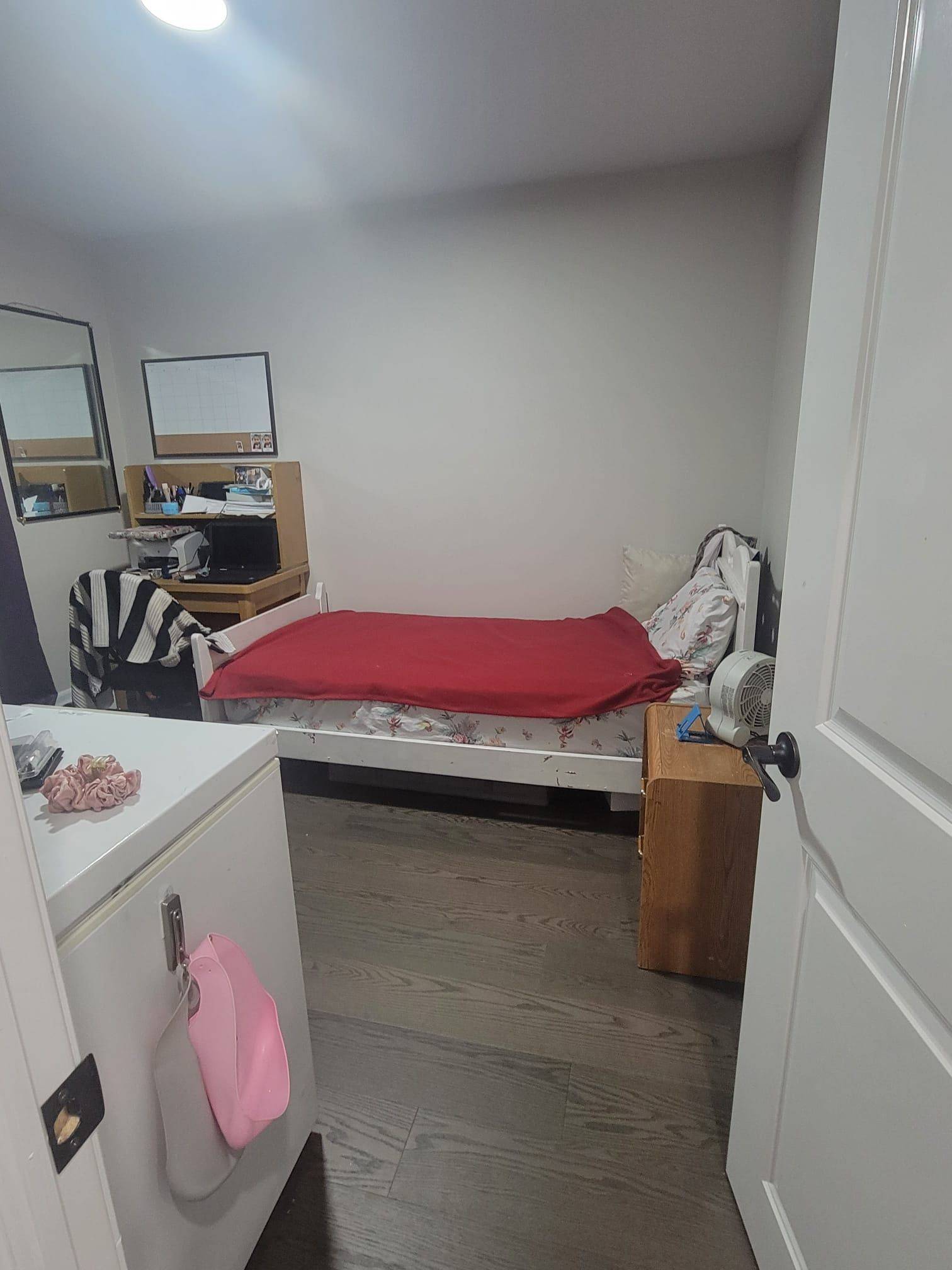 Toronto E04, ON M1R 1E8,55 Inniswood DR