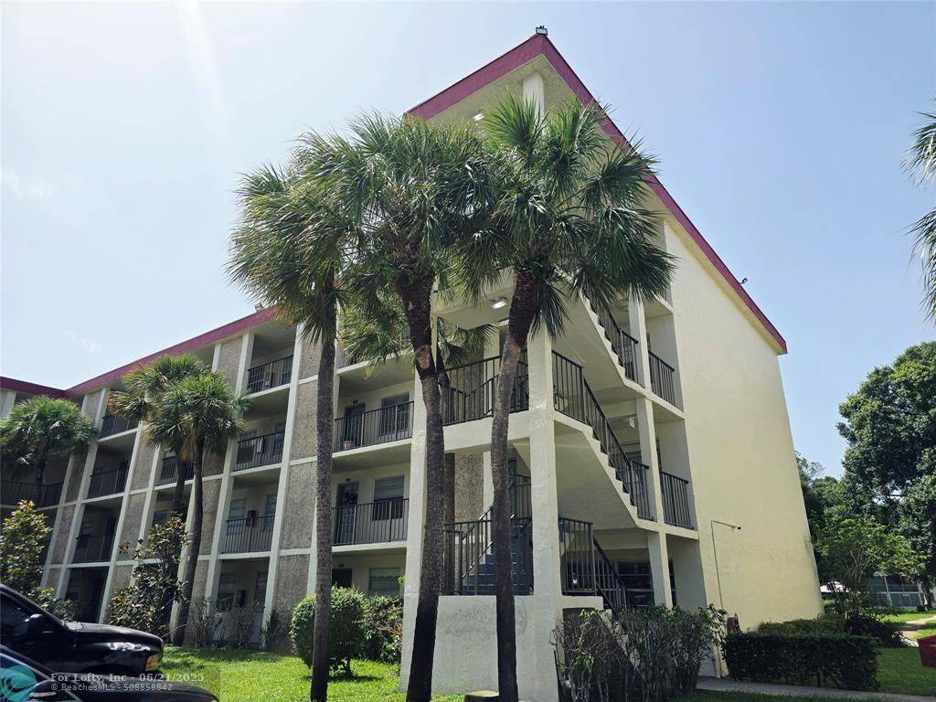 3000 NW 48th Ter  #430, Lauderdale Lakes, FL 33313