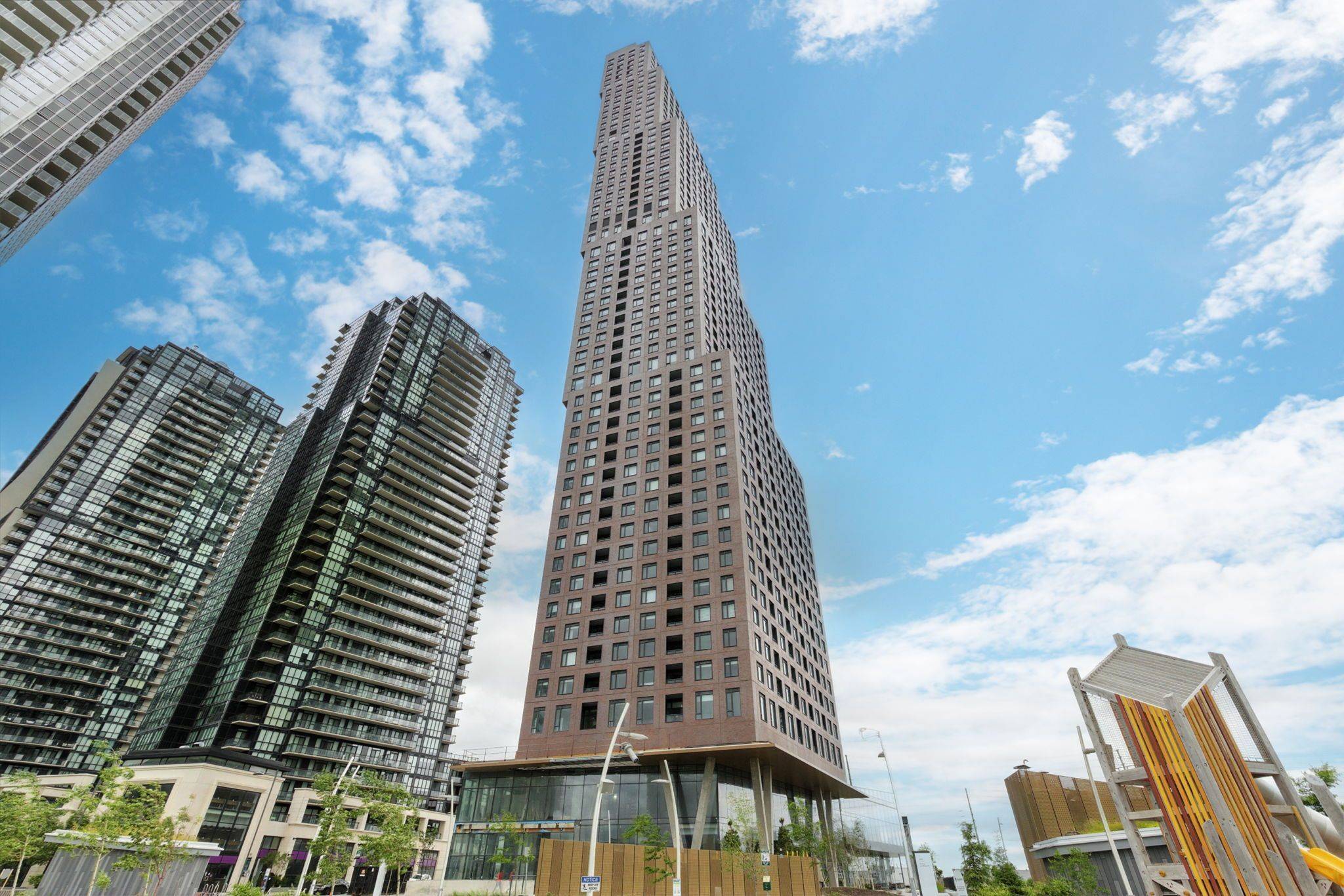 2920 Highway 7 RD #1004, Vaughan, ON L4K 0P4