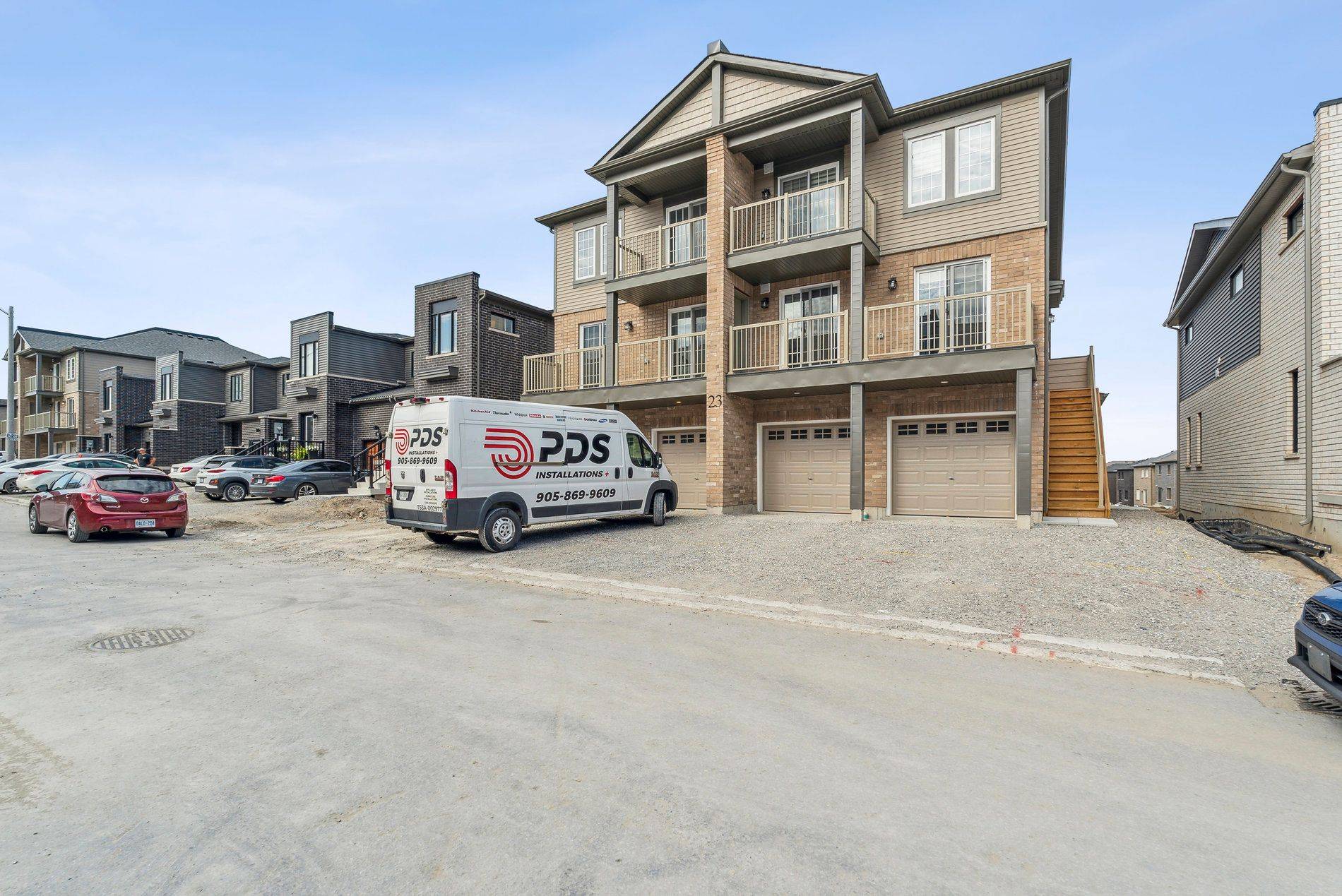 Barrie, ON L9J 0V6,23 Hay LN #6
