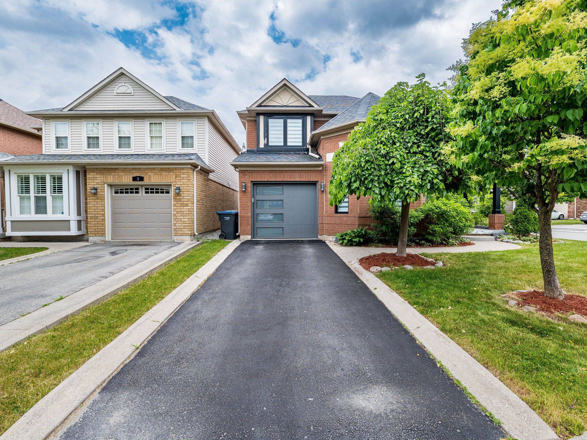 Brampton, ON L7A 2S4,27 Vista Green CRES