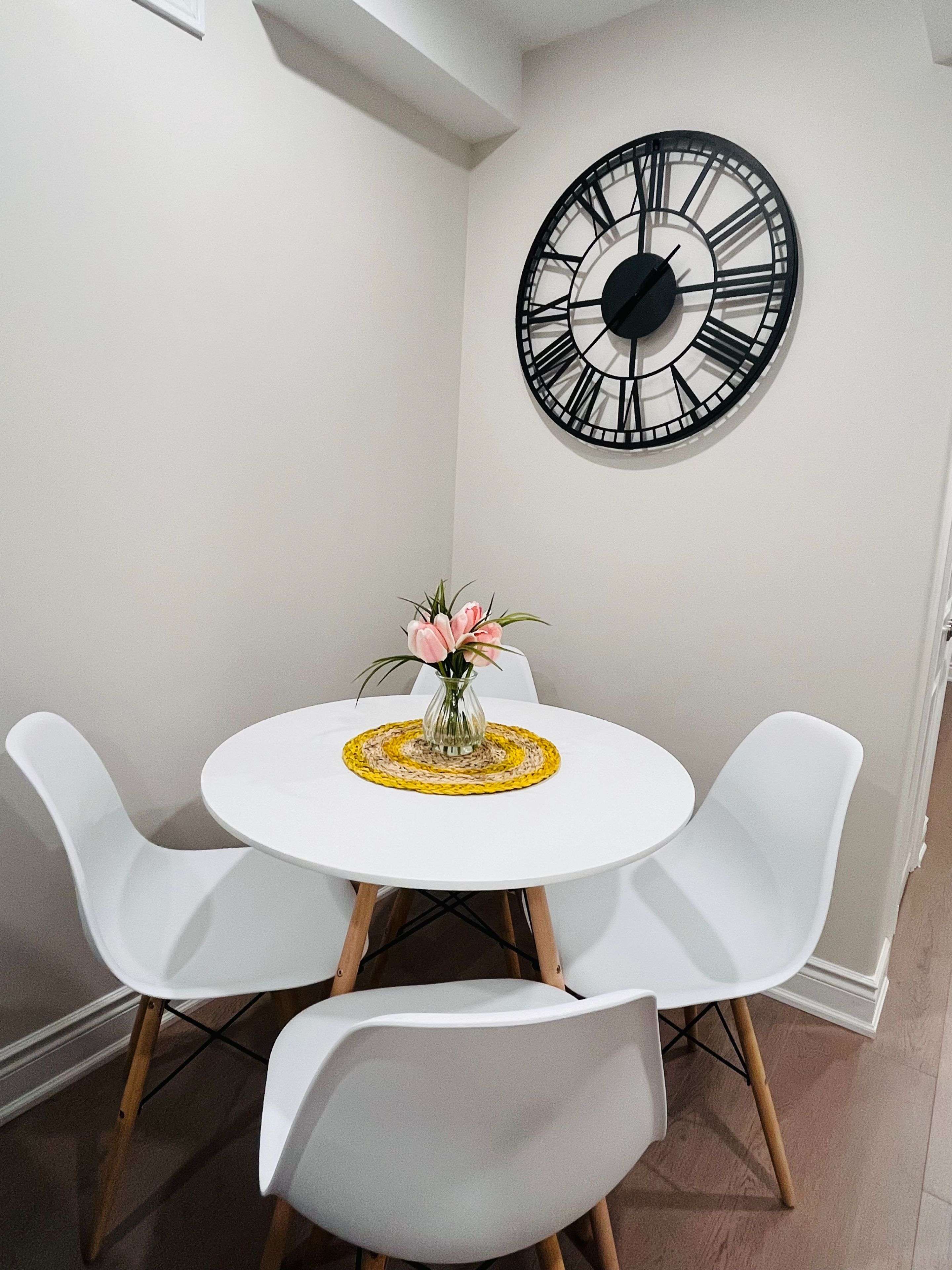 Brampton, ON L6P 3J9,52 Versailles CRES #Basement
