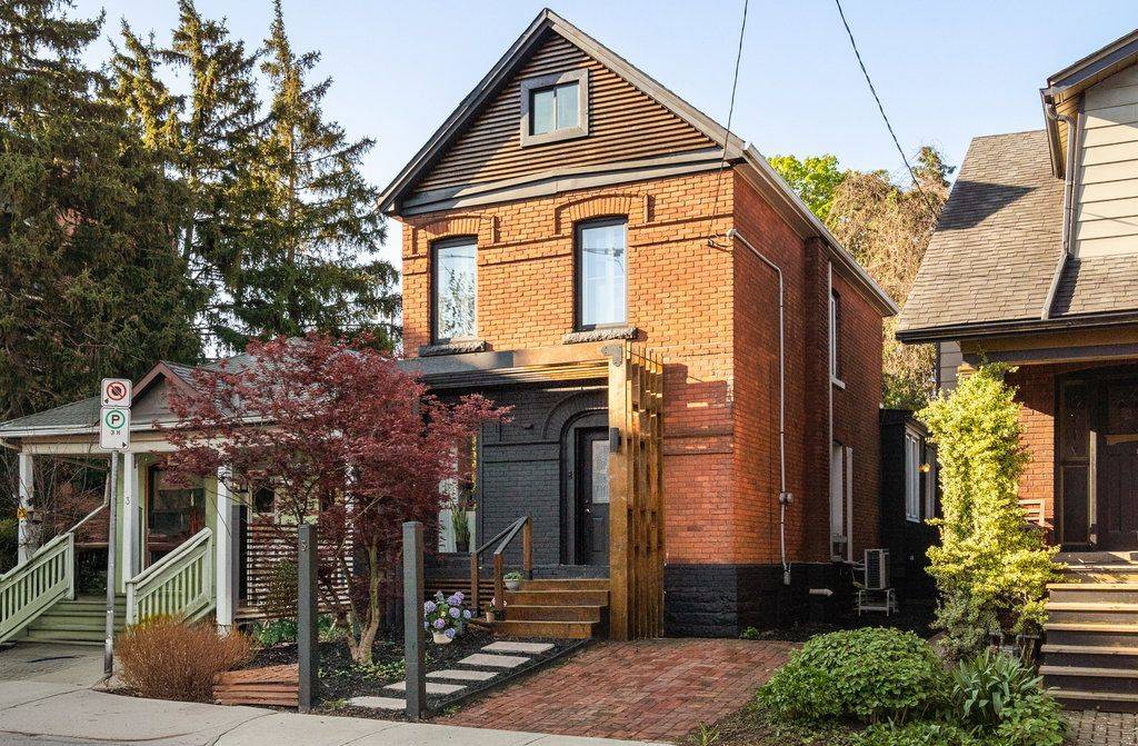 5 Pine ST, Hamilton, ON L8P 2A2
