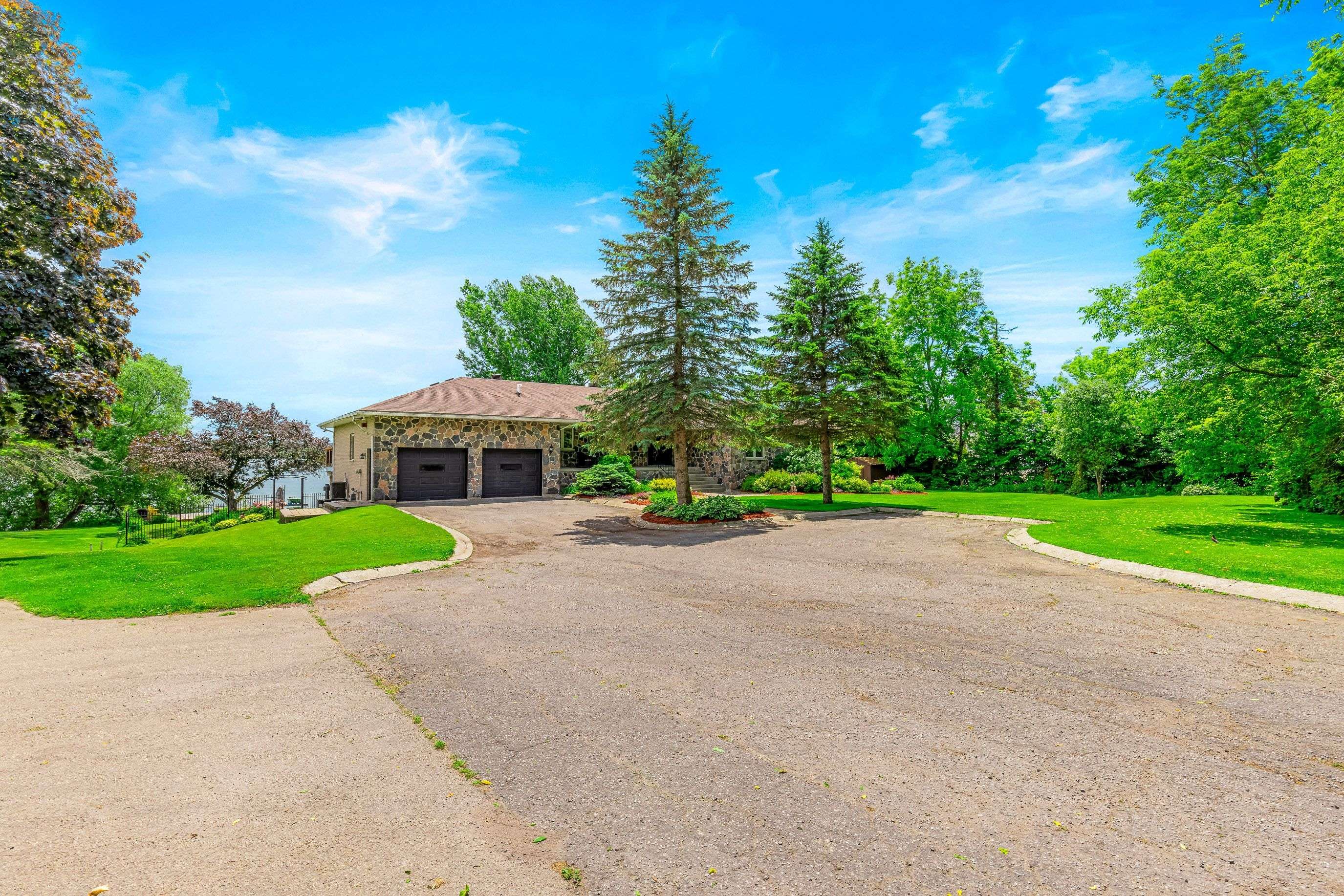 Augusta, ON K0E 1P0,1341 County Road 2 RD