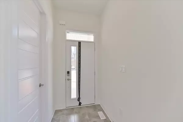 Brampton, ON L7A 5L9,5 Oceanic AVE