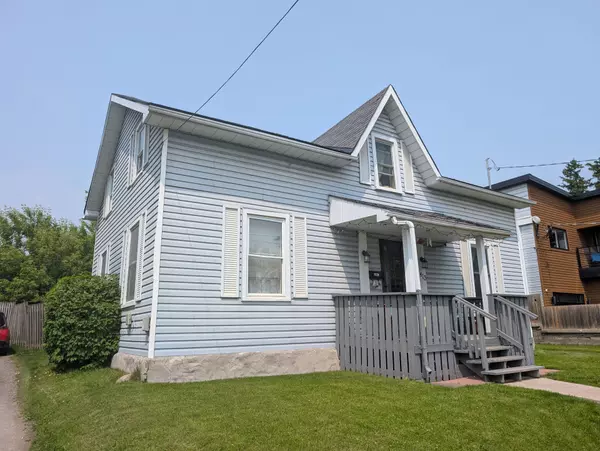 413 Bethune ST, Peterborough Central, ON K9H 3Z1