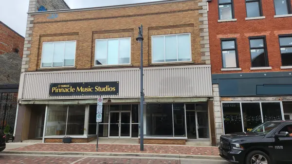 261 Front ST, Belleville, ON K8N 2Z6