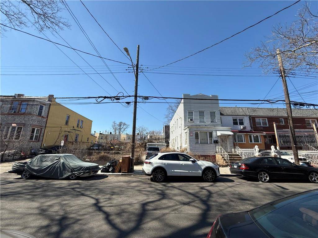 200 East 39th ST, Brooklyn, NY 11203