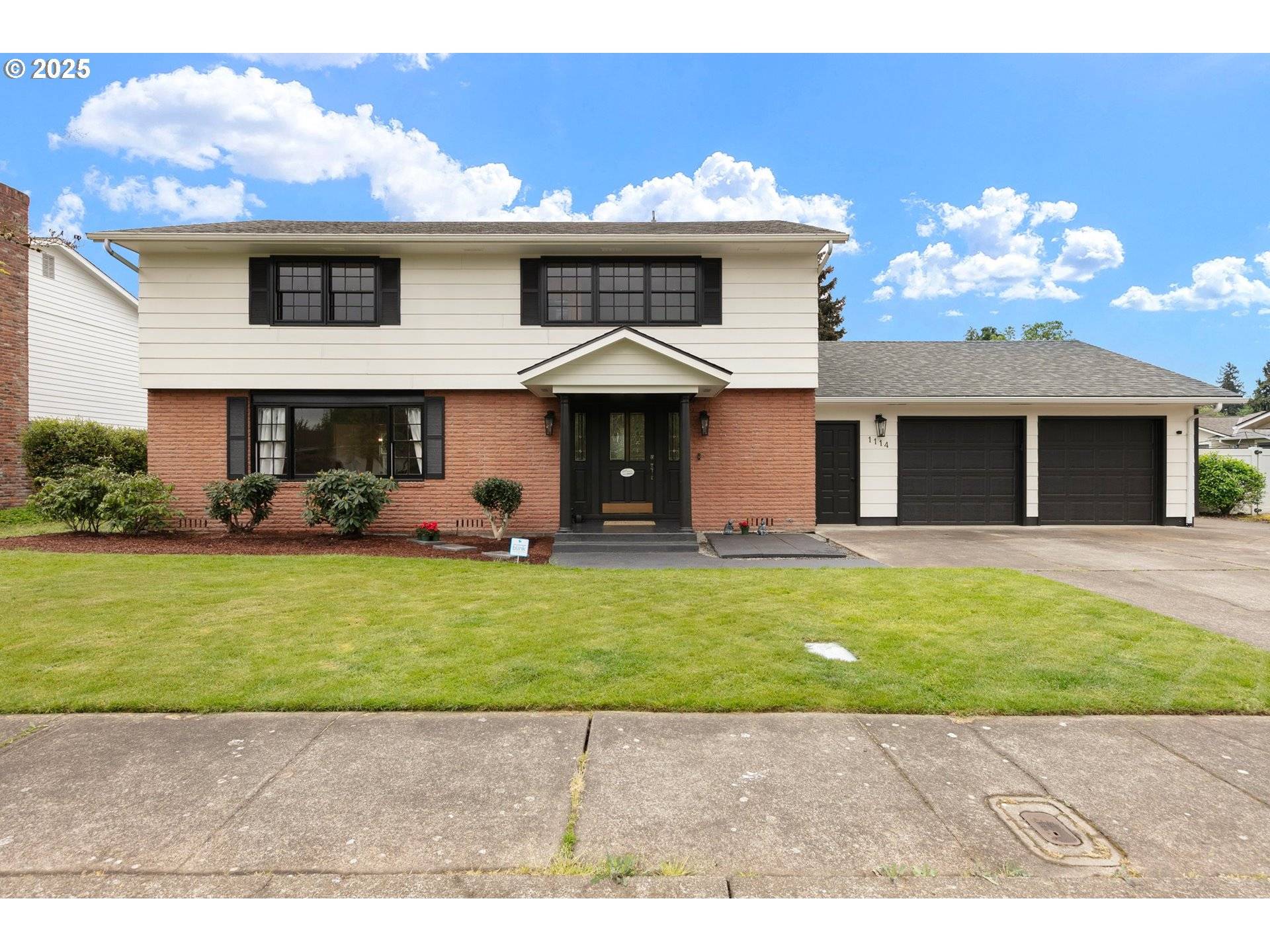 1114 SW LAKEWOOD DR, Albany, OR 97321